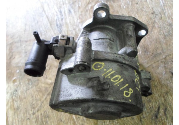 Вакуумний насос Renault Trafic II, Megane II, Scenic II, Laguna II, Master II, Espace IV 1.9 dci, 8200322916, 8200123491 