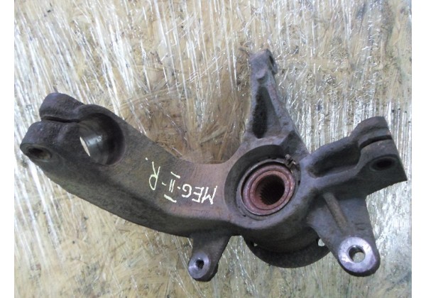 Цапфа, кулак поворотний передній правий на 25 зубців Renault Megane II, Scenic II, 8200297032