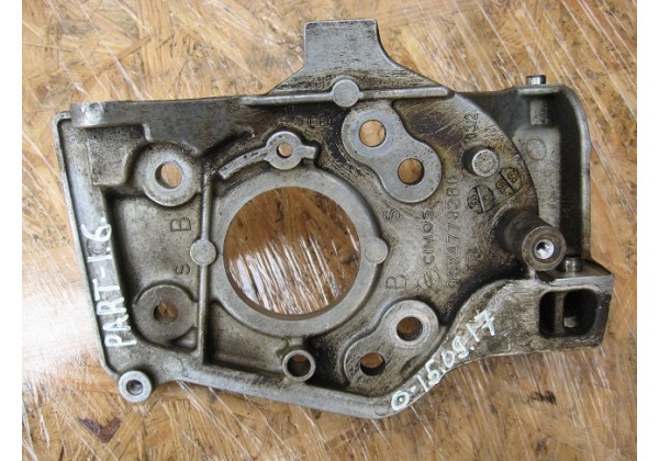 Кронштейн кріплення ТНВД Peugeot, Citroen 1.6 hdi, 9684778280