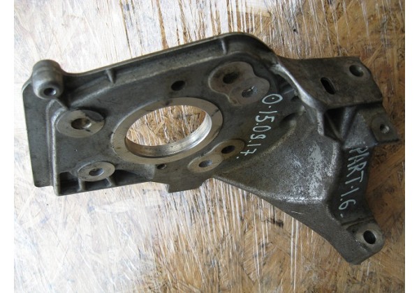 Кронштейн кріплення ТНВД Peugeot, Citroen 1.6 hdi, 9684778280