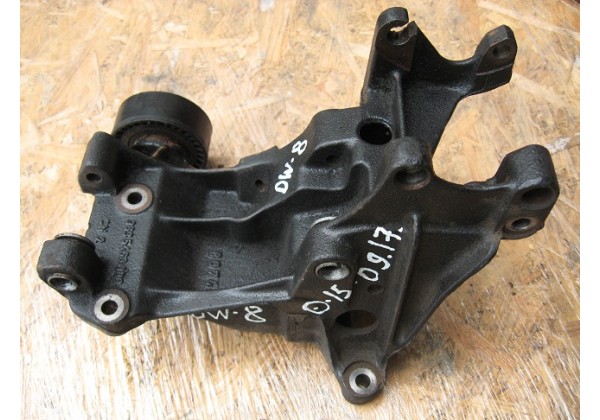 кронштейн генератора Peugeot, Citroen 1.9 d, 9635460080, DW8