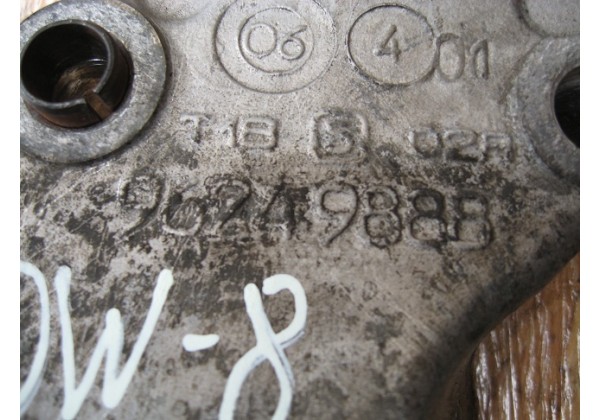кронштейн двигуна правий Peugeot  206 1.9 d, DW8, 2.0HDI, 96249888, 96283114