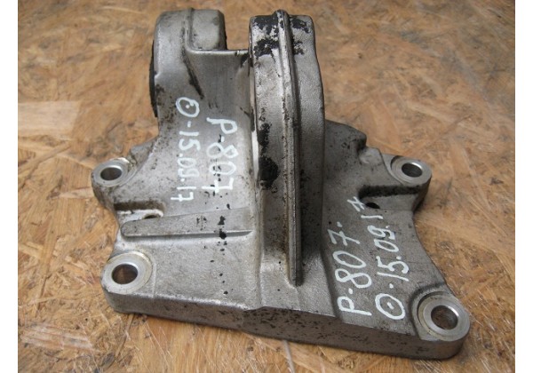кронштейн двигуна задній, опора МКПП Peugeot , Citroen 1.8, 2.0 16V, RFN EW10J4, 1483972080, 1807K4