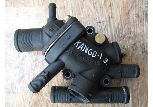корпус термостата Renault Kangoo, Trafic, Espace III, Megane, Scenic, Clio II 1.9 d, 7700109641, 7700112491
