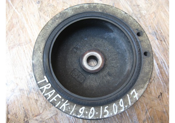 Шків колінвала Renault Megane, Clio 2, Kangoo, Scenic, Trafic 1.9 D, 7700115829