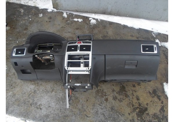 Панель передня салону (торпедо), з подушкою безпеки Peugeot 307