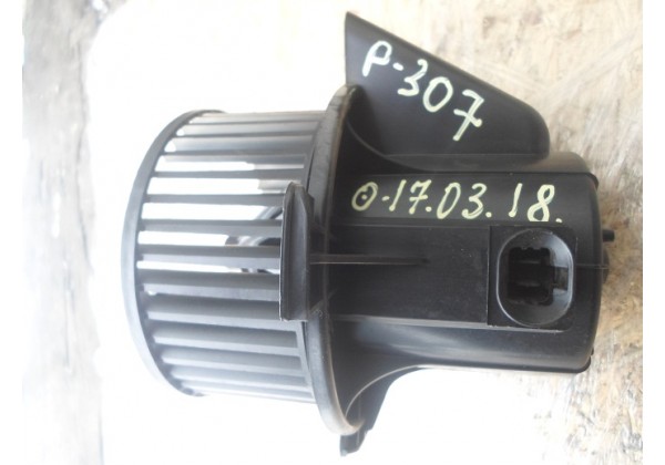 моторчик пічки, вентилятор пічки Peugeot 307, Citroen C4, Behr PF2A2 B9506