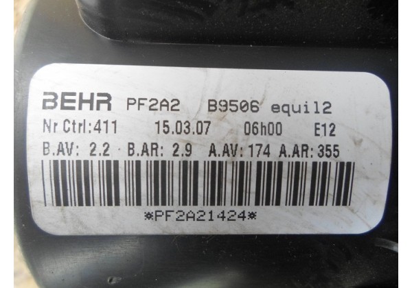 моторчик пічки, вентилятор пічки Peugeot 307, Citroen C4, Behr PF2A2 B9506
