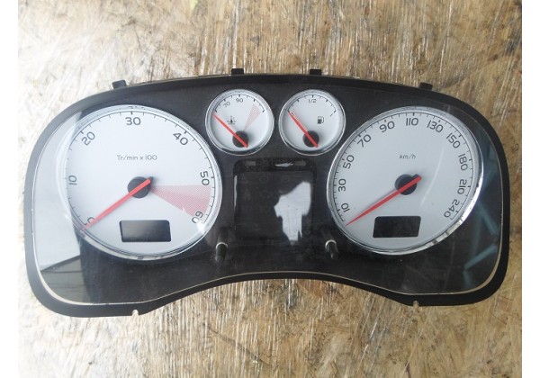 щиток приладів Peugeot 307 2.0 hdi, 05-08, 9661323180