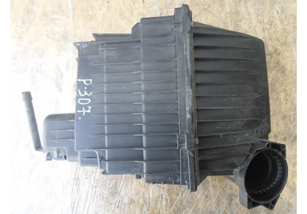 корпус повітряного фільтра Peugeot 307, Citroen C4 2.0 hdi, 9645458480