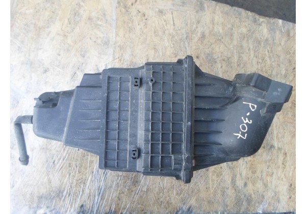 корпус повітряного фільтра Peugeot 307, Citroen C4 2.0 hdi, 9645458480