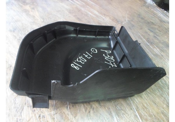 Кришка блока запобіжників Peugeot 307, 308, Citroen C4, 9653315180