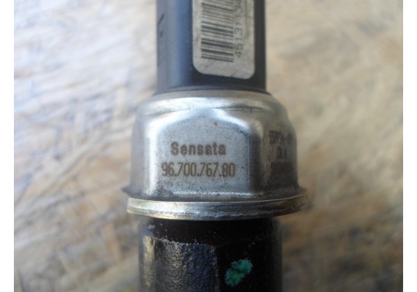 Датчик тиску палива в рейці Peugeot, Citroen 1.4, 1.6 hdi, 9670076780