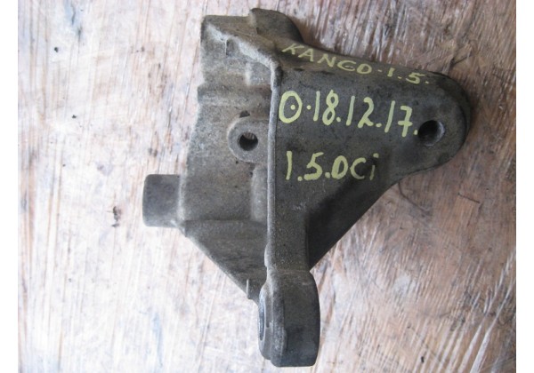 Кронштейн двигуна Renault 1.5 dci, 8200291029