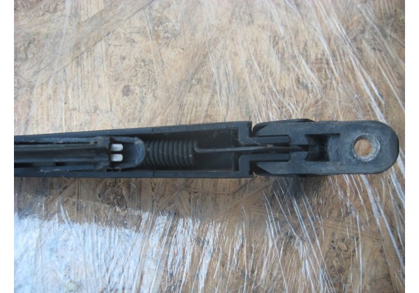 Поводок заднього склоочисника Peugeot 307, Citroen C3, 9636279777