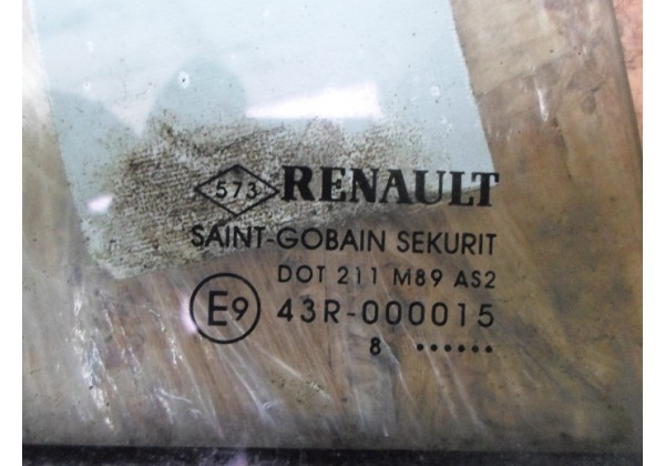 скло праве задне Renault Megane III, універсал