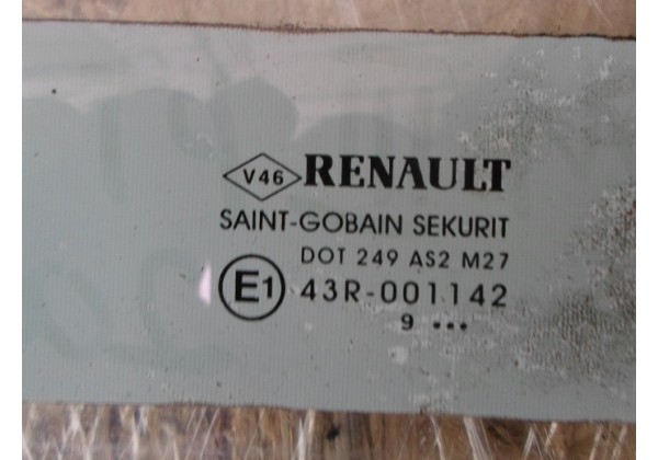скло праве задне Renault Megane III, хетчбек