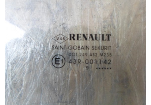 скло ліве передне Renault Megane III
