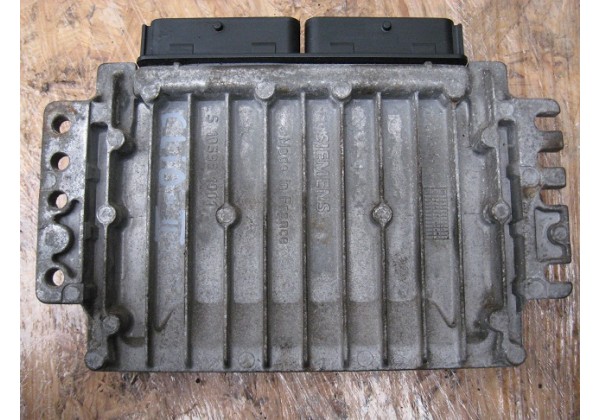 комп'ютер, блок управління двигуном Renault Clio II, Symbol II, Megane, Scenic 1.4, 1.6, 98-01, 8200044437, 8200059086, S110138000