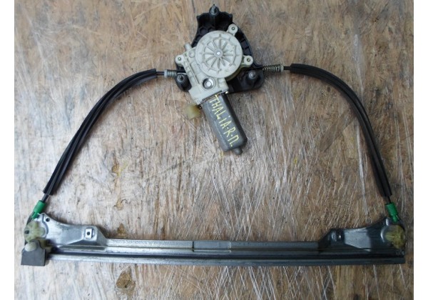 Склопідйомник передній правий електричний Renault Clio II, Symbol II, 02-08, седан, 8200169095