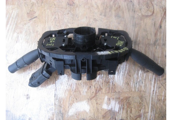 Підрульовий перемикач в зборі Renault Megane II, 8200155865, 61835909