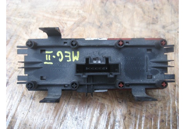 Кнопка аварійки Renault Megane II, 8200095493