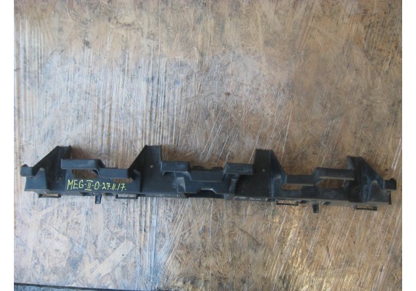 кронштейн бампера заднього, центральний Renault Megane II, 8200074445, хетчбек