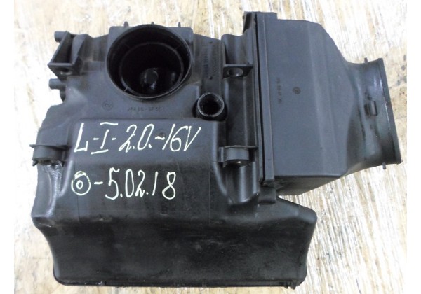 корпус повітряного фільтра Renault 1.4, 1.6, 1.8, 2.0 16V, 8200023599