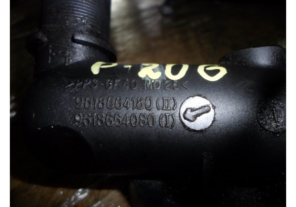 Фланець охолоджуючої рідини, корпус термостата Peugeot, Citroen 1.6, 1.8, 1.9, 1.9 4x4, 9618664180