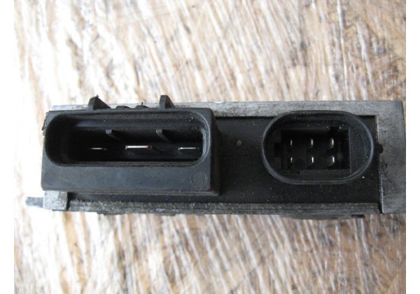 Реле свічок накалу Renault Kangoo, Laguna II, Master II, Megane II, Scenic II, Clio II 1.9 d, 1.9 dti, 7700111525, 7700109860