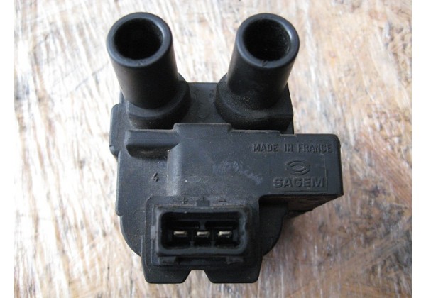Котушка запалювання Renault Kangoo, Clio II, Megane, Scenic 1.4, 1.6, 7700100589, 2526114A