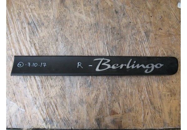 Молдинг задніх правих дверей Citroen Berlingo, 9620953080, 96-08