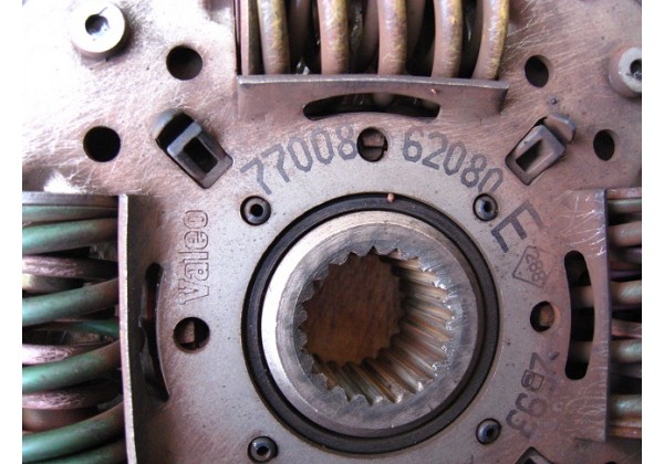 Диск зчеплення Renault Safrane 2.0, 2.2, 92-96, D-215, 7700862080
