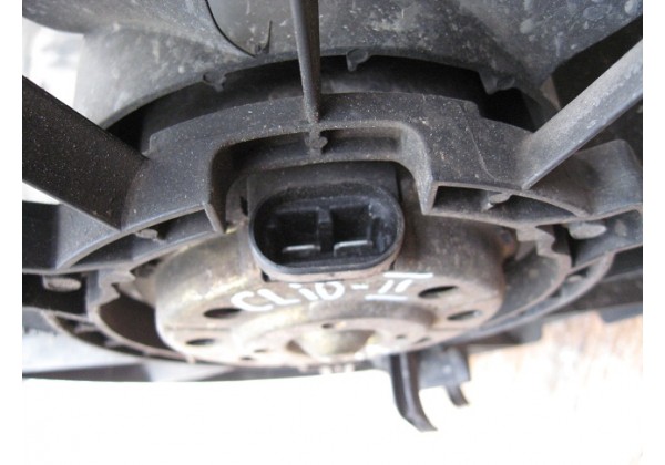 Вентилятор охолодження радіатора, з дифузором Renault Clio II, Symbol II, Kangoo 1.5 dci, 1.9 dti, 7700436917, 7701051483, 7701045816