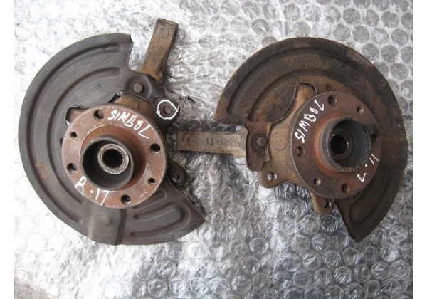 цапфа, поворотний кулак, ступиця, передня права Renault Clio II, Symbol II 1.2, 1.4, 8200207309, 7700825221, 7700719140