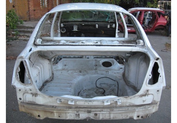 кузов,ланжерон,поріг,криша,стійка,крило задне,боковина Renault Clio II,Symbol II,1.4b