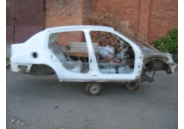 кузов,ланжерон,поріг,криша,стійка,крило задне,боковина Renault Clio II,Symbol II,1.4b