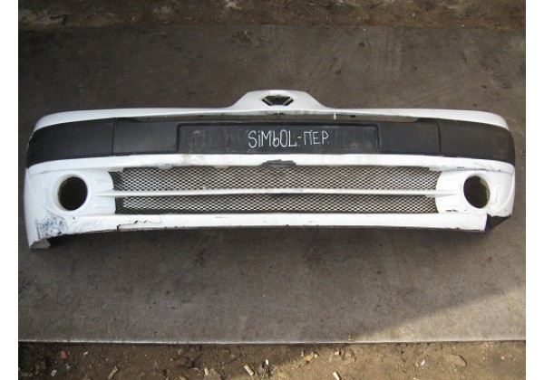 бампер передній Renault Clio II,Symbol II,1.4b