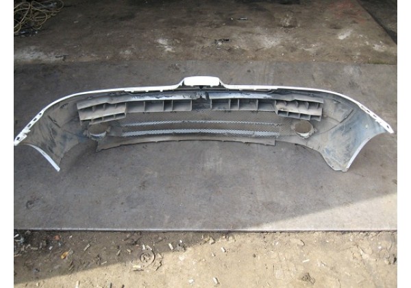 бампер передній Renault Clio II,Symbol II,1.4b
