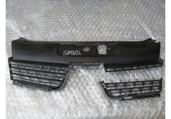 решітка Renault Clio II,Symbol II