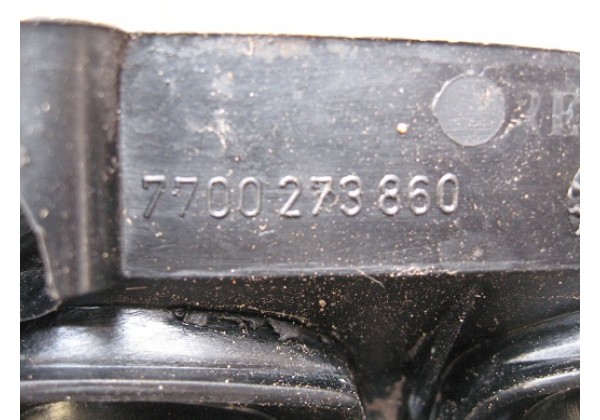 коллектор впускний Renault Clio II, Symbol II, Kangoo, Sandero, Logan 1.4, 1.6 8V, K7M, K7J, E7J, 7700274286, 7700273860,  8200647804, 8200647805, 8200647806