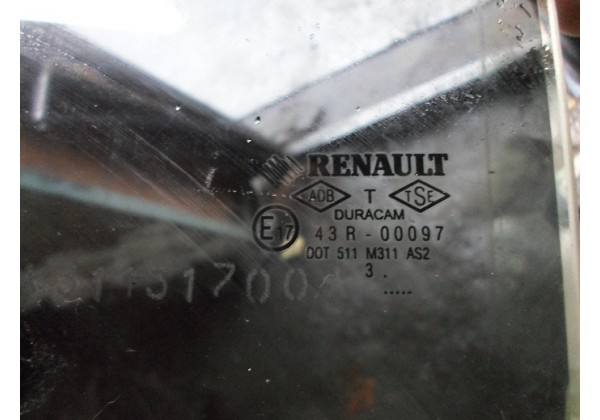 скло дверки,ліве задне Renault Clio II,Symbol II