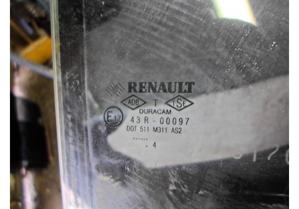 скло дверки,праве задне Renault Clio II,Symbol II