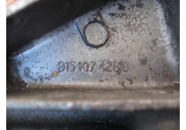 кронштейн Peugeot 405 1.8, 9151074280