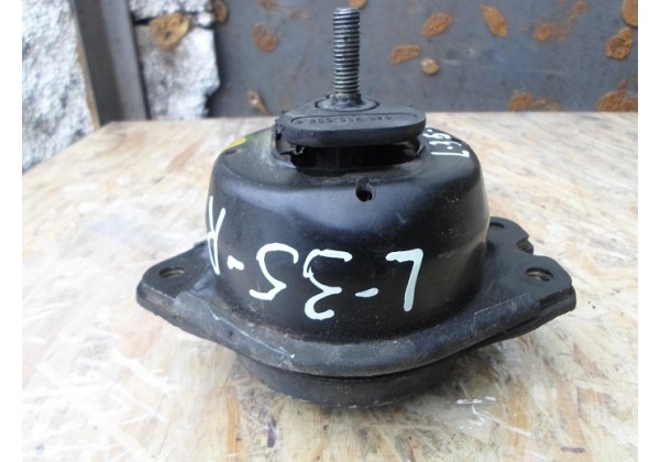 подушка, опора двигуна права Renault Laguna II, Espase IV, VelSatis 1.9, 2.0, 2.2 dci, 1.6, 1.8, 2.0 16 V, 8200052026, 8200181589, 8200000011