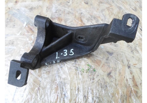 кронштейн ТНВД Renault 1.9 dci,7700115681