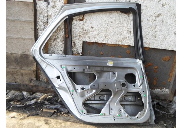 Дверка задня ліва Renault Laguna II