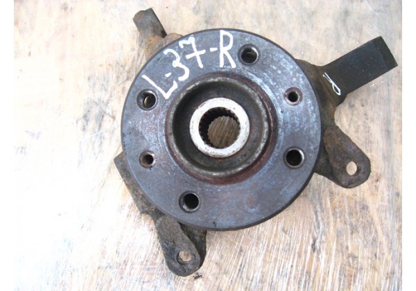 Цапфа, кулак поворотний передній правий Renault Laguna, 7700428005, 7700830652