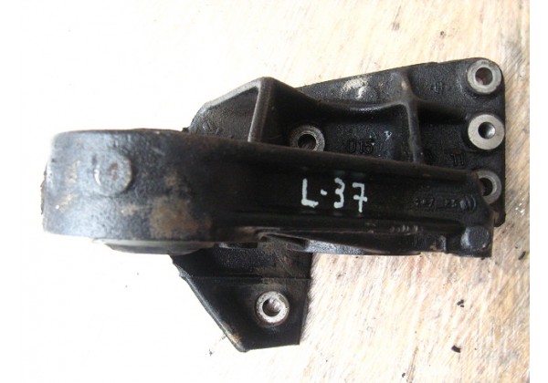 кронштейн подушки лівий Renault Laguna 2.2 d, 7700827515