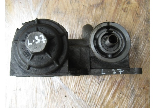 Корпус масляного фільтра Renault Laguna 2.2 d, 7700858578